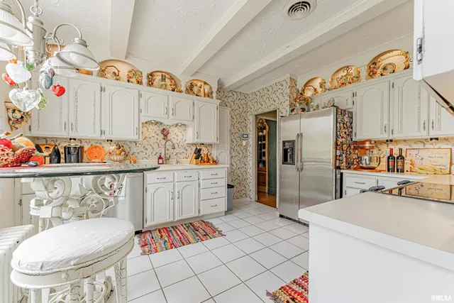 $398,000 | 417 North Union Street, Lincoln, IL 62656