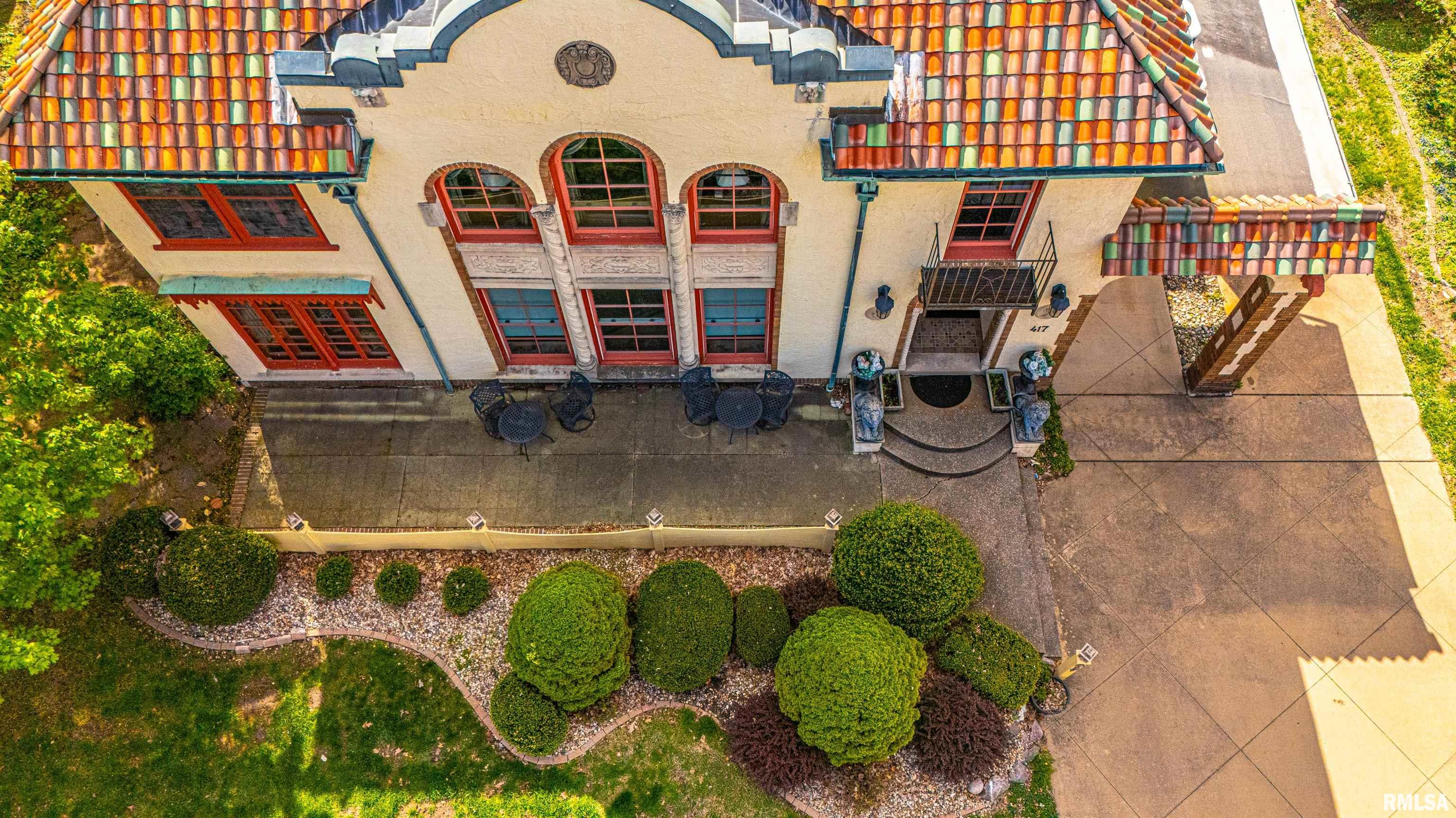 417 North Union Street Lincoln, IL 62656 - Photo 2 of 58