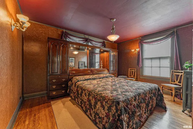 $398,000 | 417 North Union Street, Lincoln, IL 62656