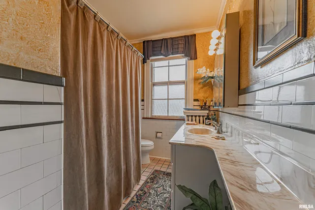 $398,000 | 417 North Union Street, Lincoln, IL 62656