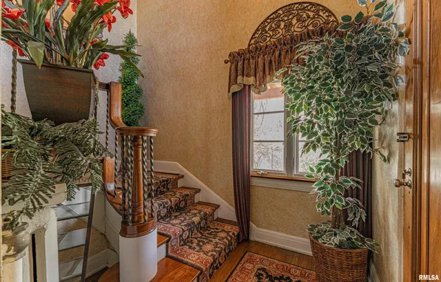 $398,000 | 417 North Union Street, Lincoln, IL 62656