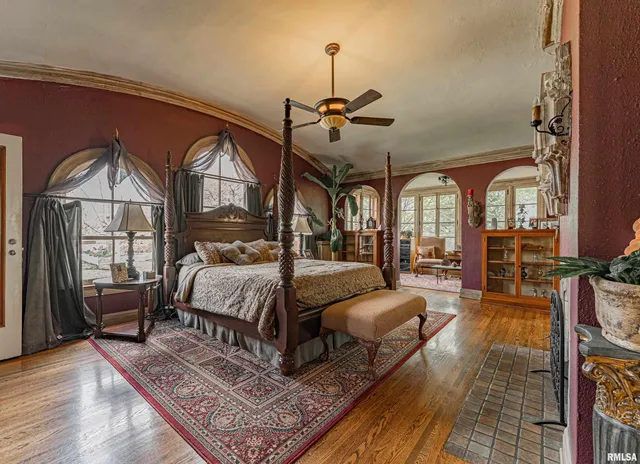 $398,000 | 417 North Union Street, Lincoln, IL 62656