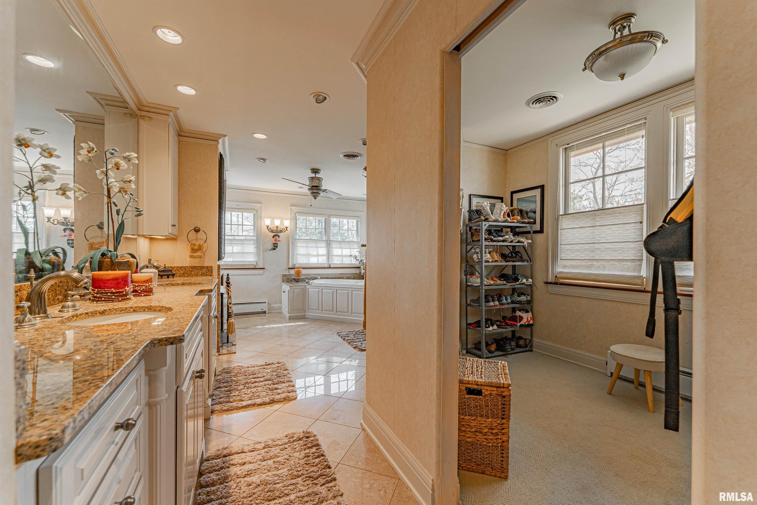 417 North Union Street Lincoln, IL 62656 - Photo 41 of 58