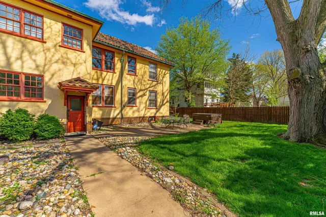 $398,000 | 417 North Union Street, Lincoln, IL 62656