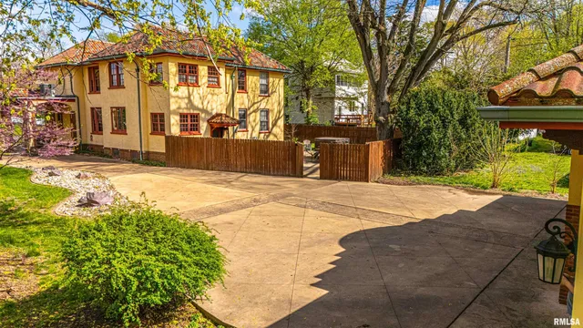 $398,000 | 417 North Union Street, Lincoln, IL 62656