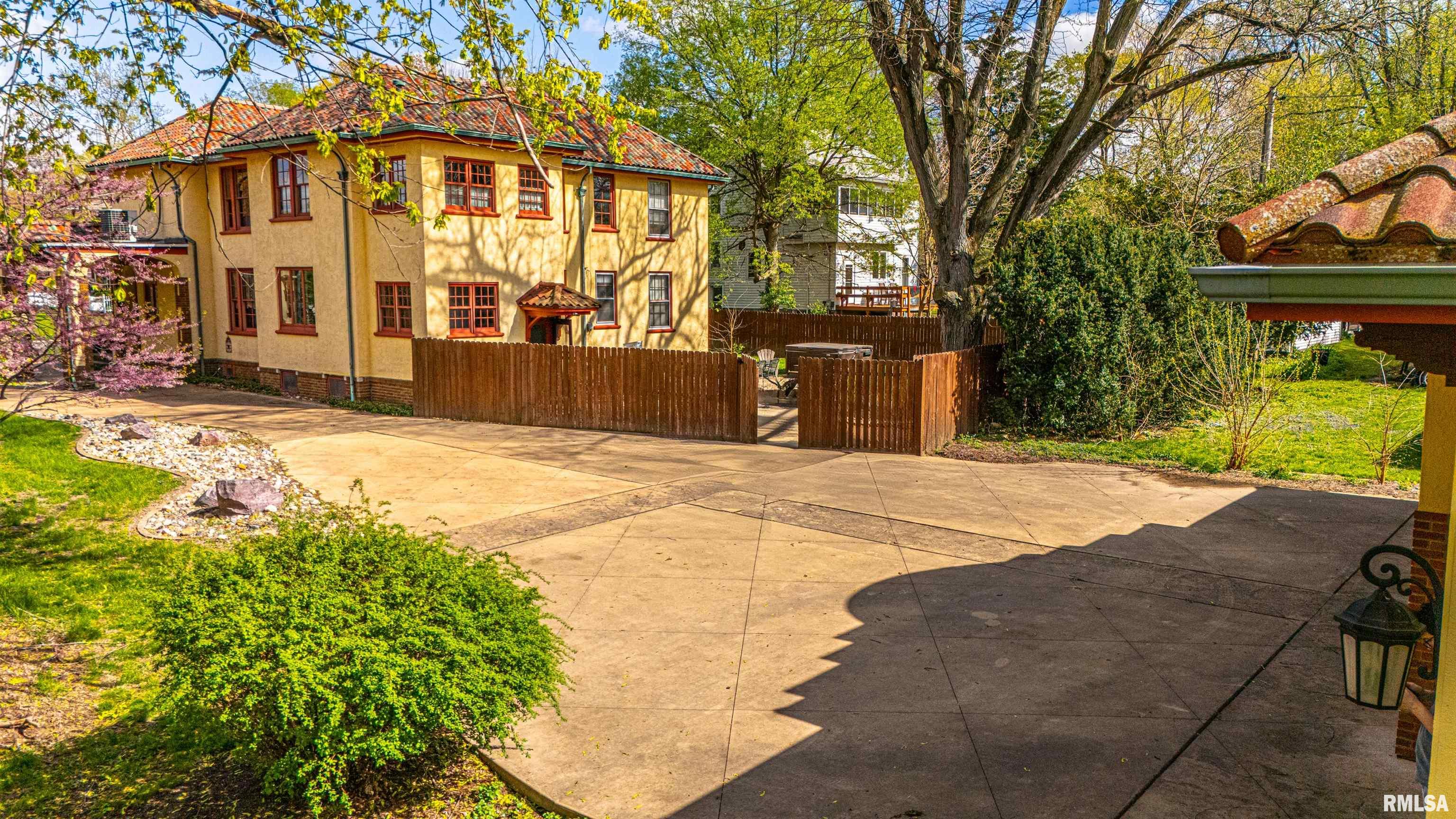 417 North Union Street Lincoln, IL 62656 - Photo 52 of 58