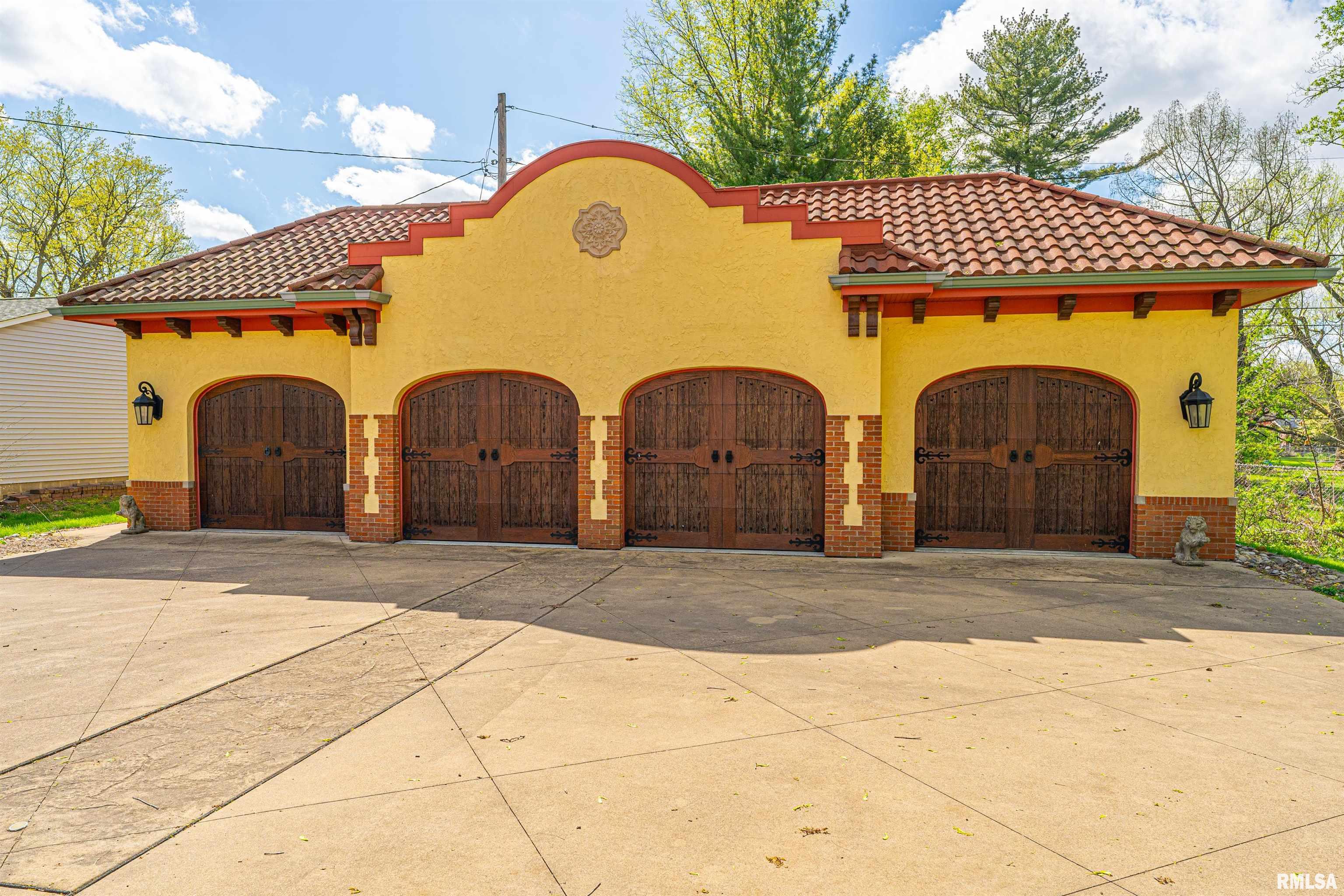 417 North Union Street Lincoln, IL 62656 - Photo 53 of 58