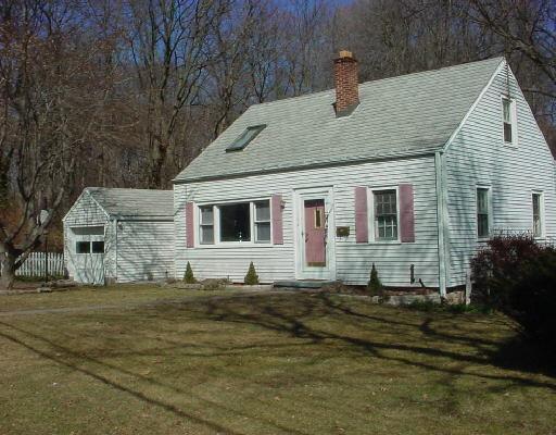 a house view with a outdoor space