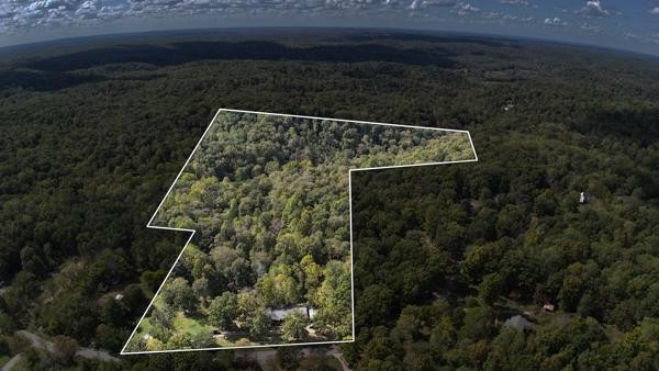 1071 Simms Heights Road Kingston Springs, TN 37082 - Photo 26 of 31 a view of a jacuzzi