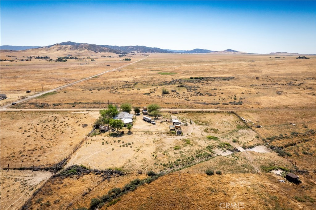 13470 De Sabla Road Santa Margarita, CA 93453 - Photo 11 of 34