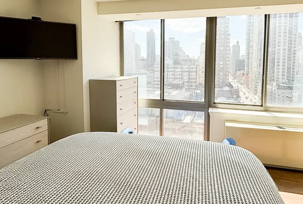 $6,580 | Undisclosed Address | Upper East Side