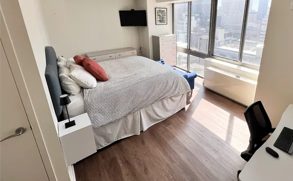 $6,580 | Undisclosed Address | Upper East Side