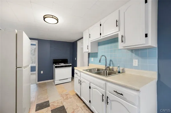 $289,900 | 1609 North Salina Street, Syracuse, NY 13208