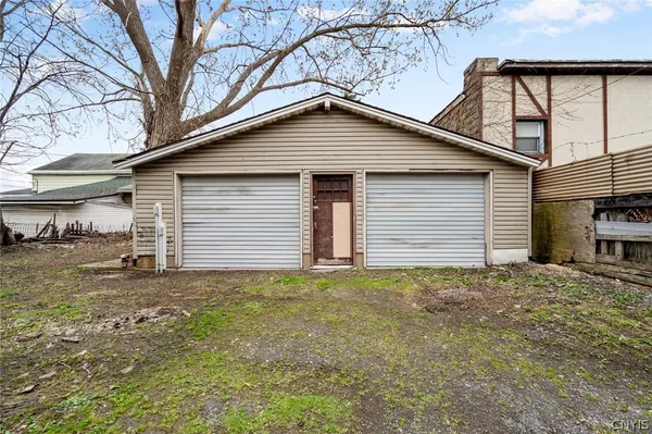 $289,900 | 1609 North Salina Street, Syracuse, NY 13208