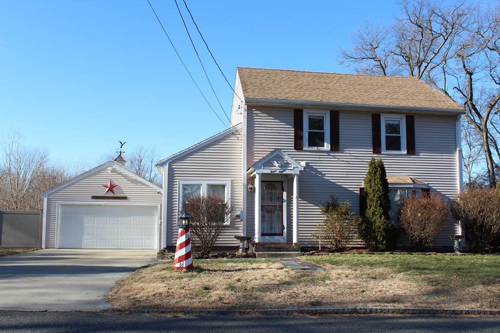 38 Leitch Street Springfield, MA 01109 - Photo 1 of 34 Gallery Image 1