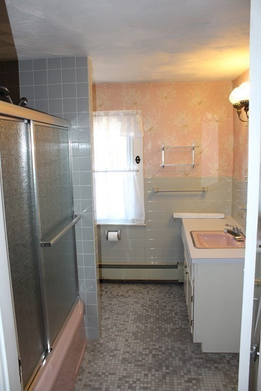 38 Leitch Street Springfield, MA 01109 - Photo 27 of 34 Gallery Image 27