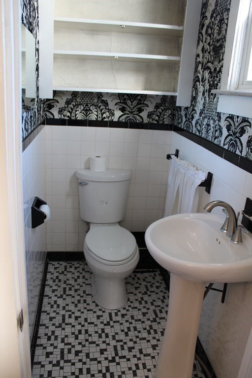 38 Leitch Street Springfield, MA 01109 - Photo 10 of 34 Gallery Image 10