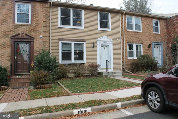 $3,400 | 6821 Montivideo Square Court, Falls Church, VA 22043