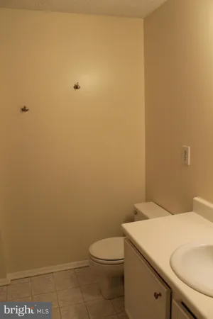 $3,400 | 6821 Montivideo Square Court, Falls Church, VA 22043