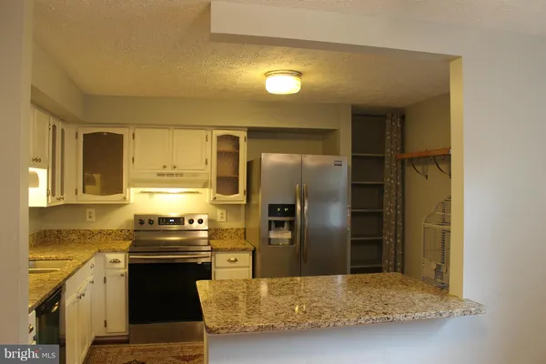 $3,400 | 6821 Montivideo Square Court, Falls Church, VA 22043