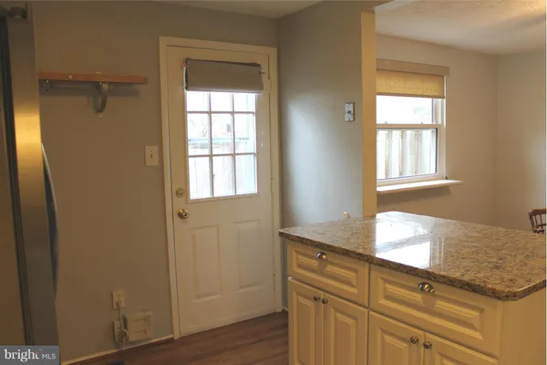 $3,400 | 6821 Montivideo Square Court, Falls Church, VA 22043