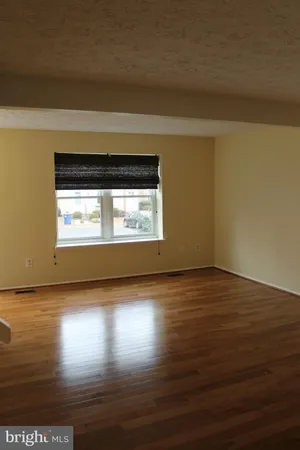 $3,400 | 6821 Montivideo Square Court, Falls Church, VA 22043