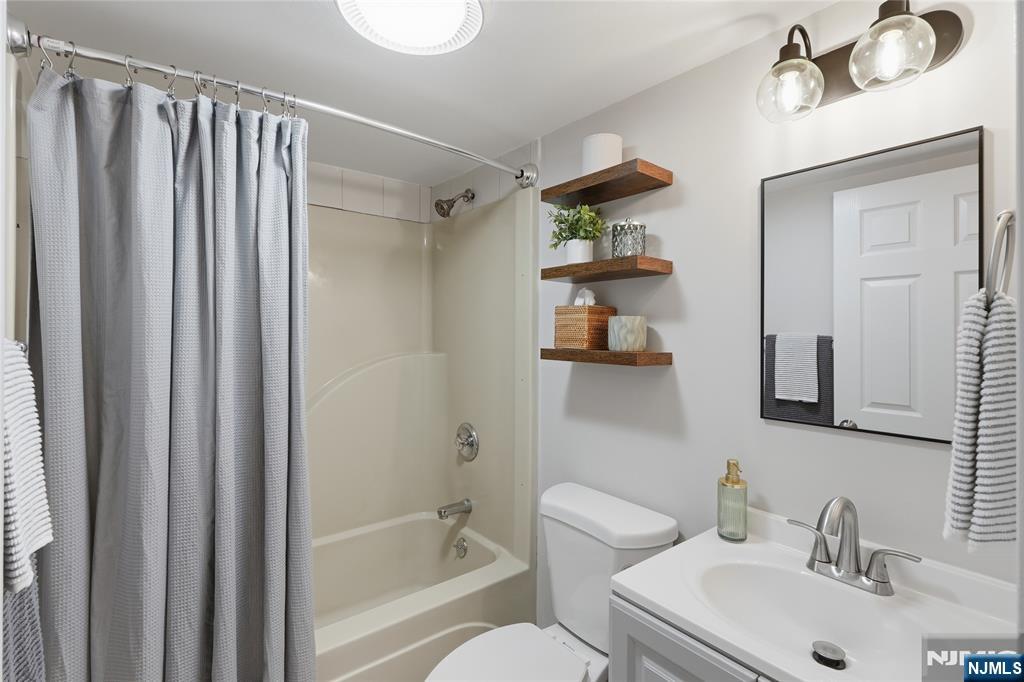 38 Moonachie Road, Unit 101 Hackensack, NJ 07601 - Photo 19 of 28