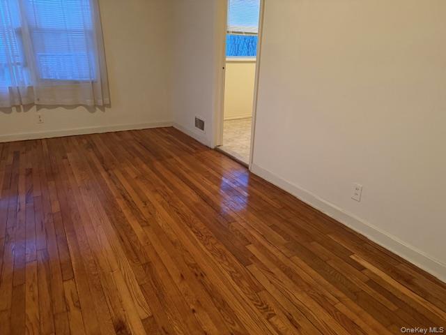 5 Totten Street Bethpage, NY 11714 - Photo 5 of 10