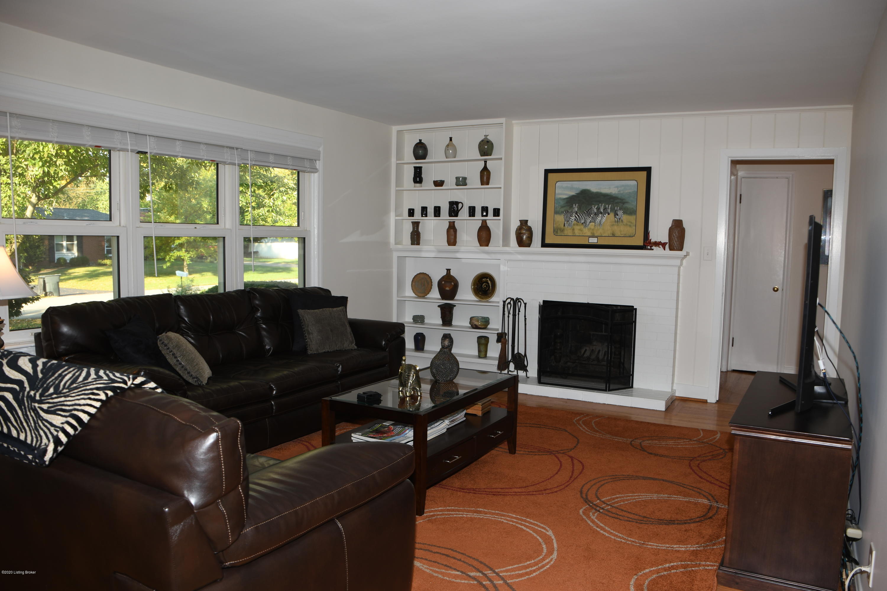 721 Indian Ridge Road Louisville, KY 40207 - Photo 7 of 21 Family Room