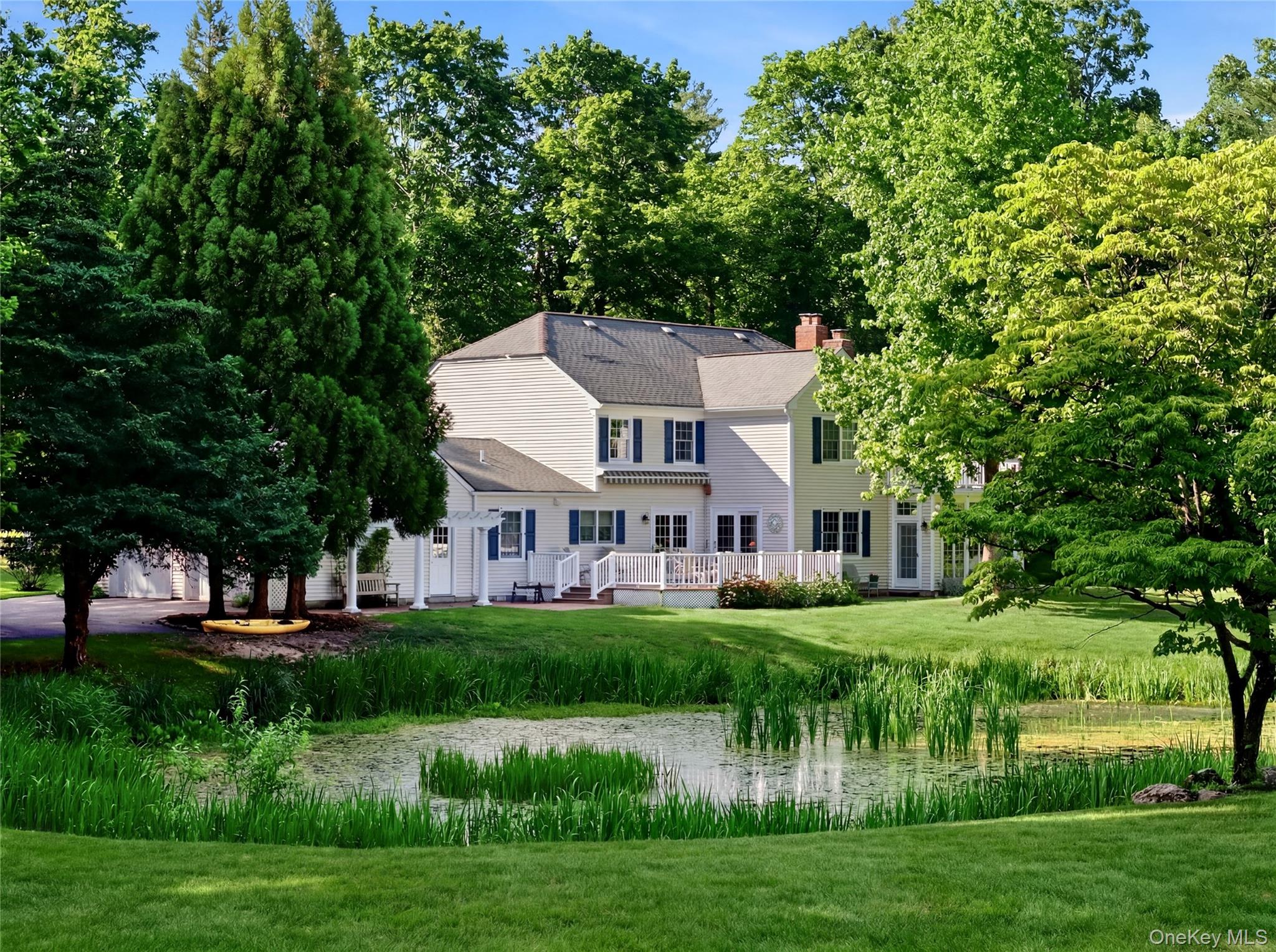 54 Snake Hill Road Cold Spring Harbor, NY 11724 - Photo 32 of 39