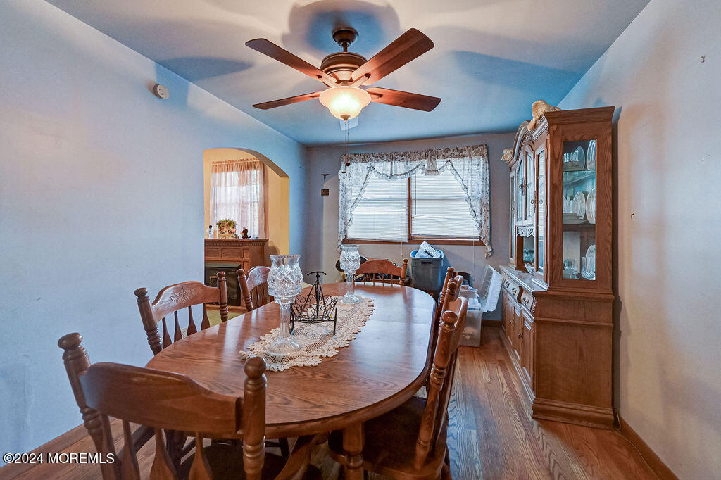 208 Middle Road Hazlet, NJ 07730 - Photo 11 of 31 208_middle_road_012