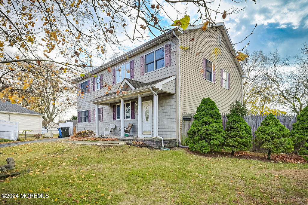 208 Middle Road Hazlet, NJ 07730 - Photo 3 of 31 208_middle_road_003