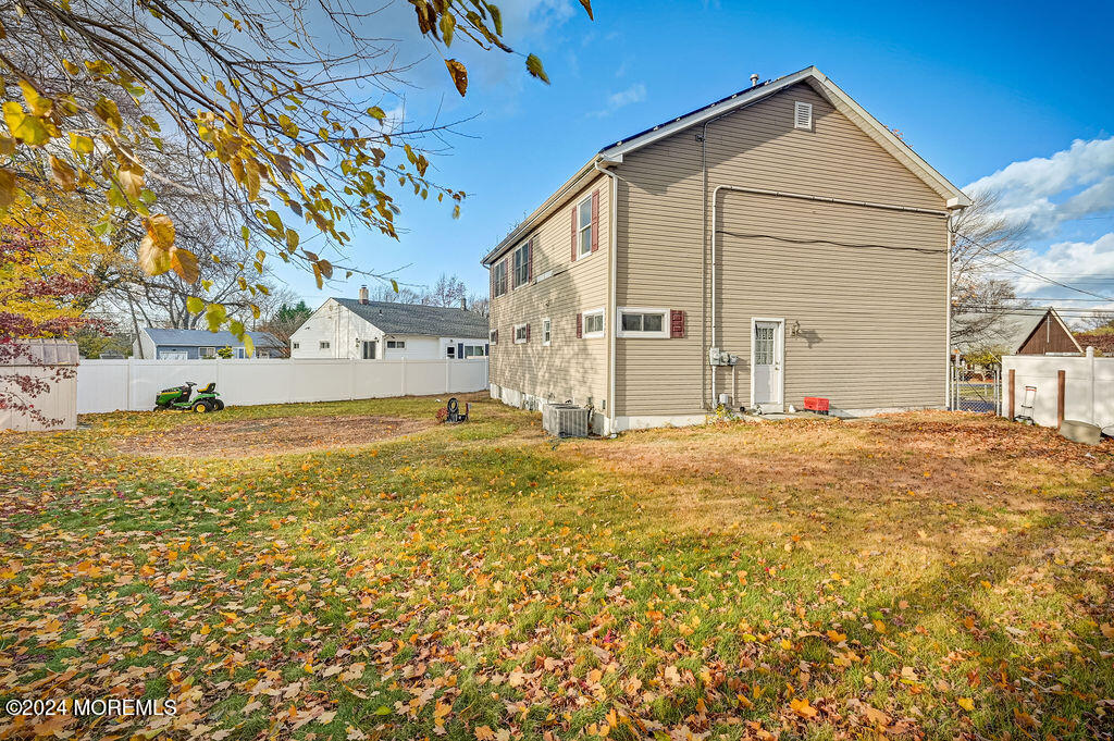 208 Middle Road Hazlet, NJ 07730 - Photo 31 of 31 208_middle_road_034