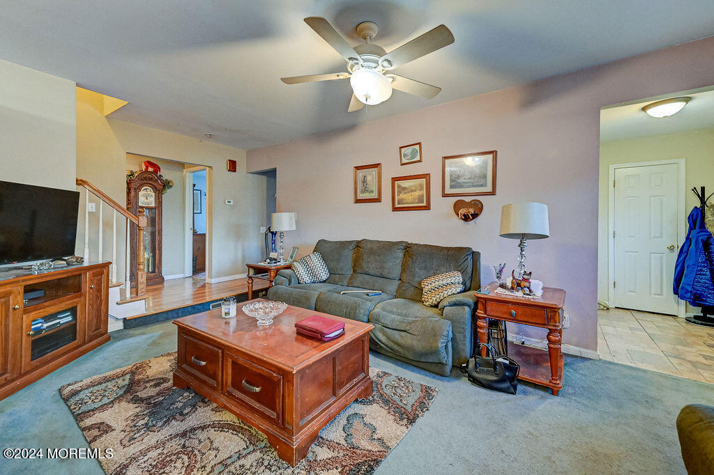 208 Middle Road Hazlet, NJ 07730 - Photo 6 of 31 208_middle_road_007