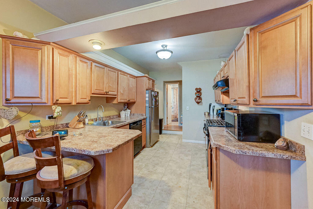 208 Middle Road Hazlet, NJ 07730 - Photo 7 of 31 208_middle_road_008