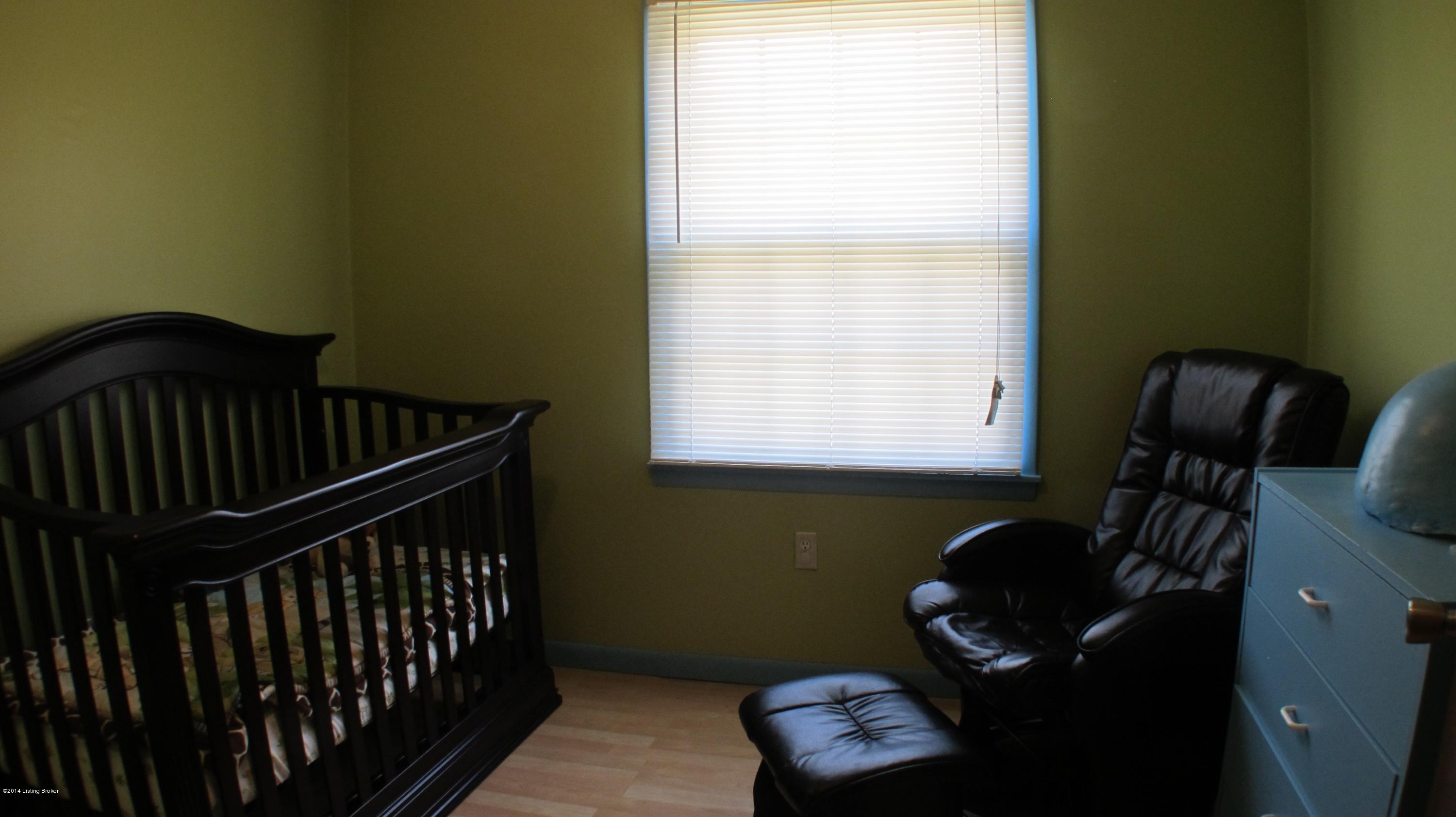 5320 Rayburn Road Louisville, KY 40272 - Photo 6 of 15 IMG_4904