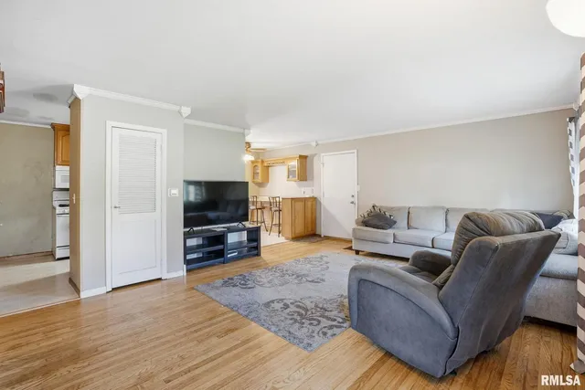 $182,900 | 3900 28th Street, Rock Island, IL 61201