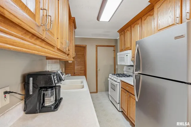 $182,900 | 3900 28th Street, Rock Island, IL 61201