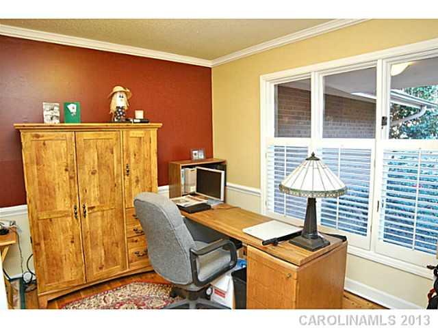 9828 Withers Road Charlotte, NC 28278 - Photo 11 of 16 Gallery Image 11