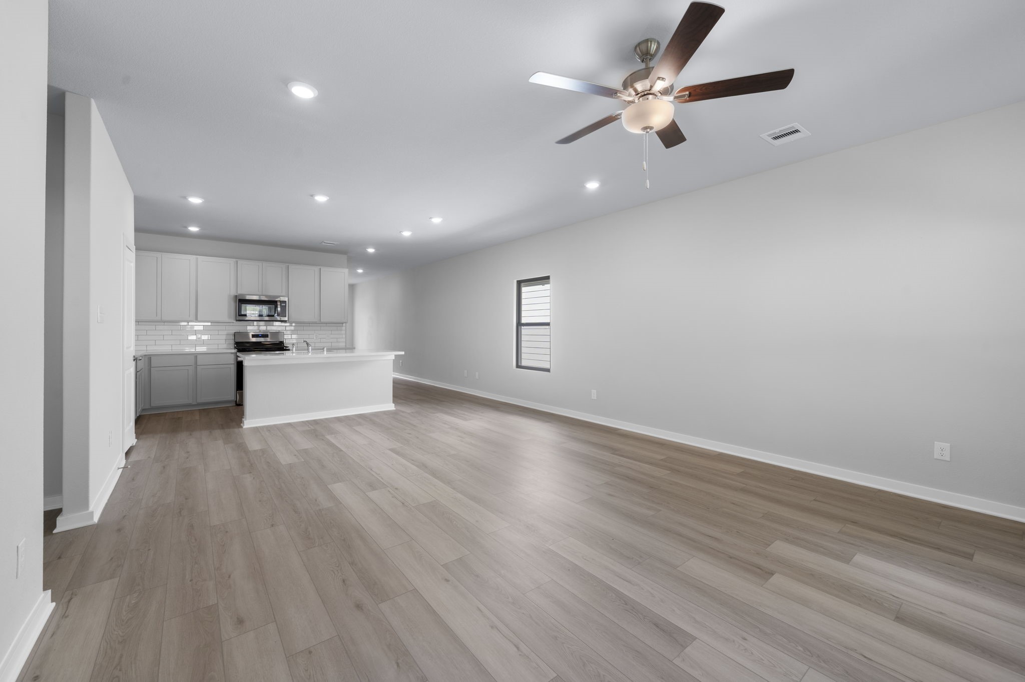 12207 Ridge Top Drive Conroe, TX 77304 - Photo 13 of 32