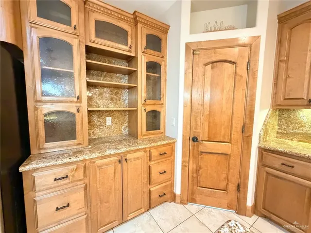 $2,300 | 516 East Uphall Avenue, McAllen, TX 78503