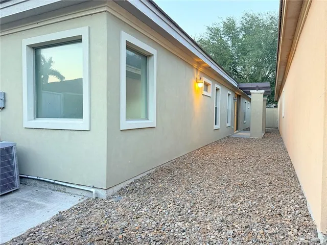 $2,300 | 516 East Uphall Avenue, McAllen, TX 78503