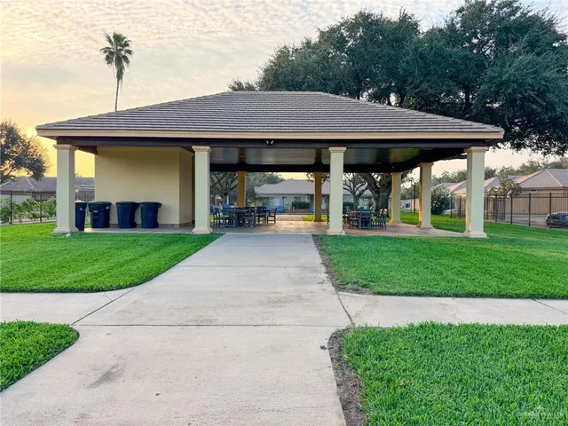 $2,300 | 516 East Uphall Avenue, McAllen, TX 78503