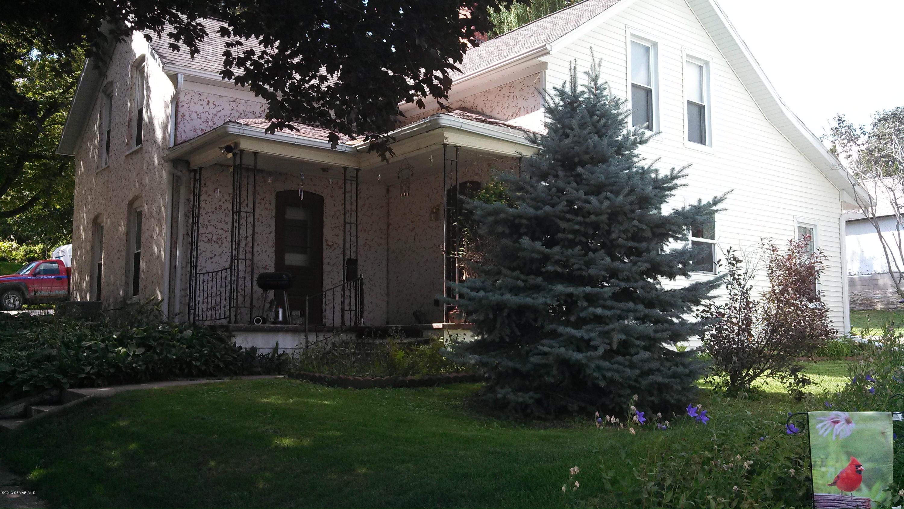 610 Franklin Street Decorah, IA 52101 - Photo 1 of 1 Gallery Image 1