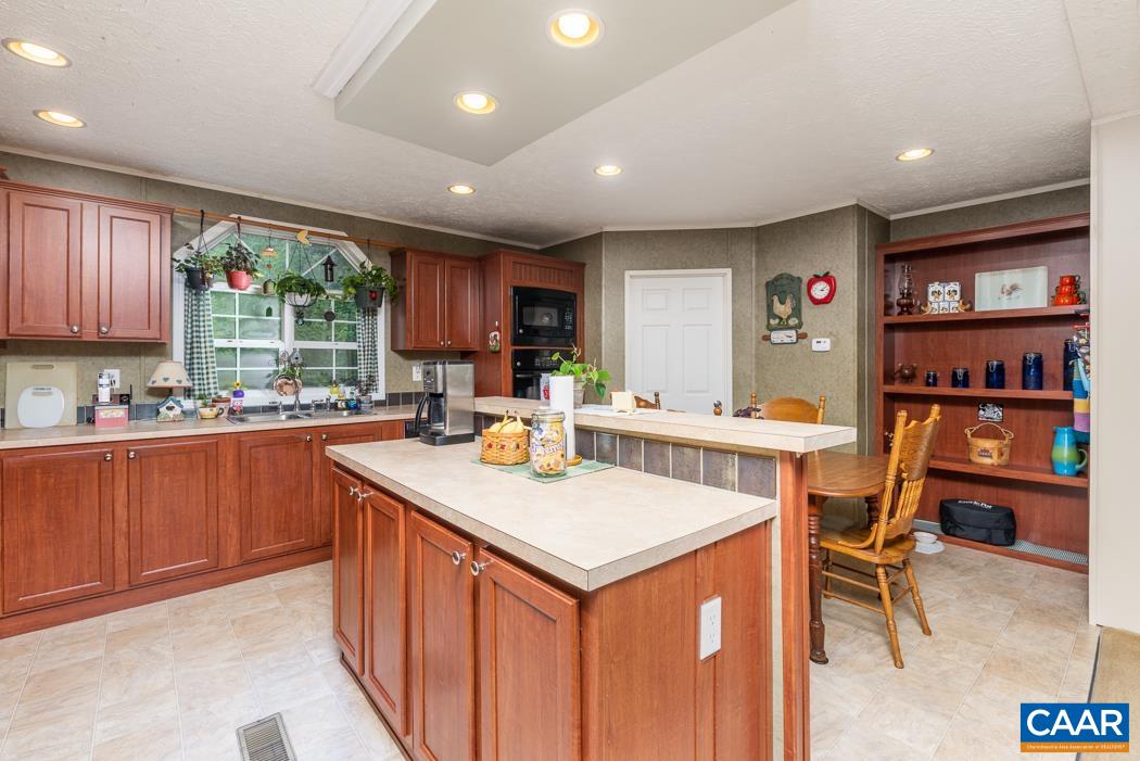 1414 Toms Road Barboursville, VA 22923 - Photo 17 of 51 Gallery Image 17