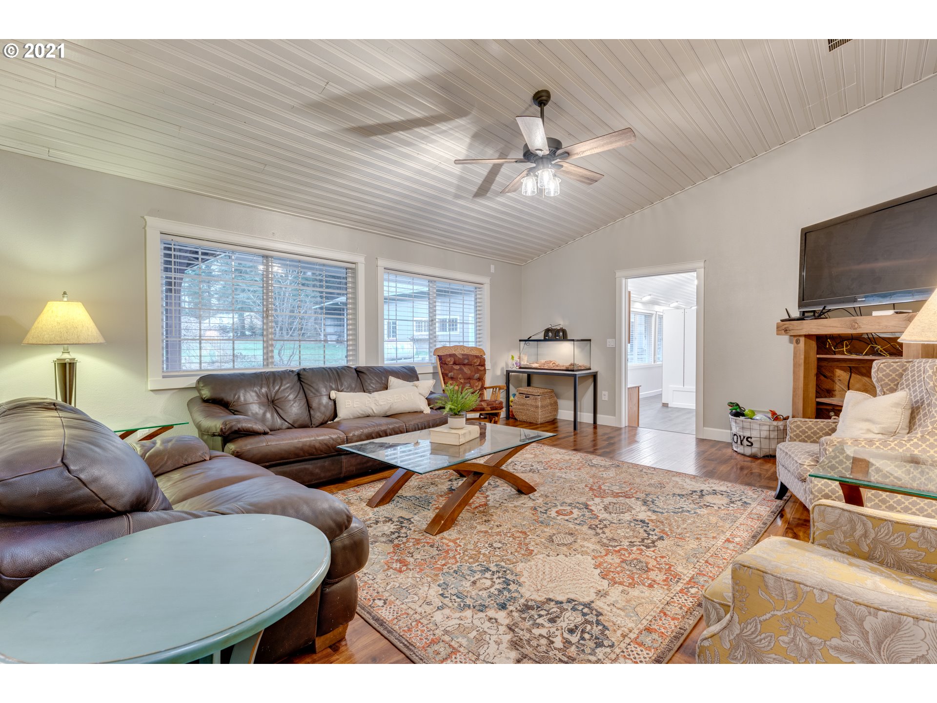 29007 Northeast 39th Street Camas, WA 98607 - Photo 11 of 32 Gallery Image 11