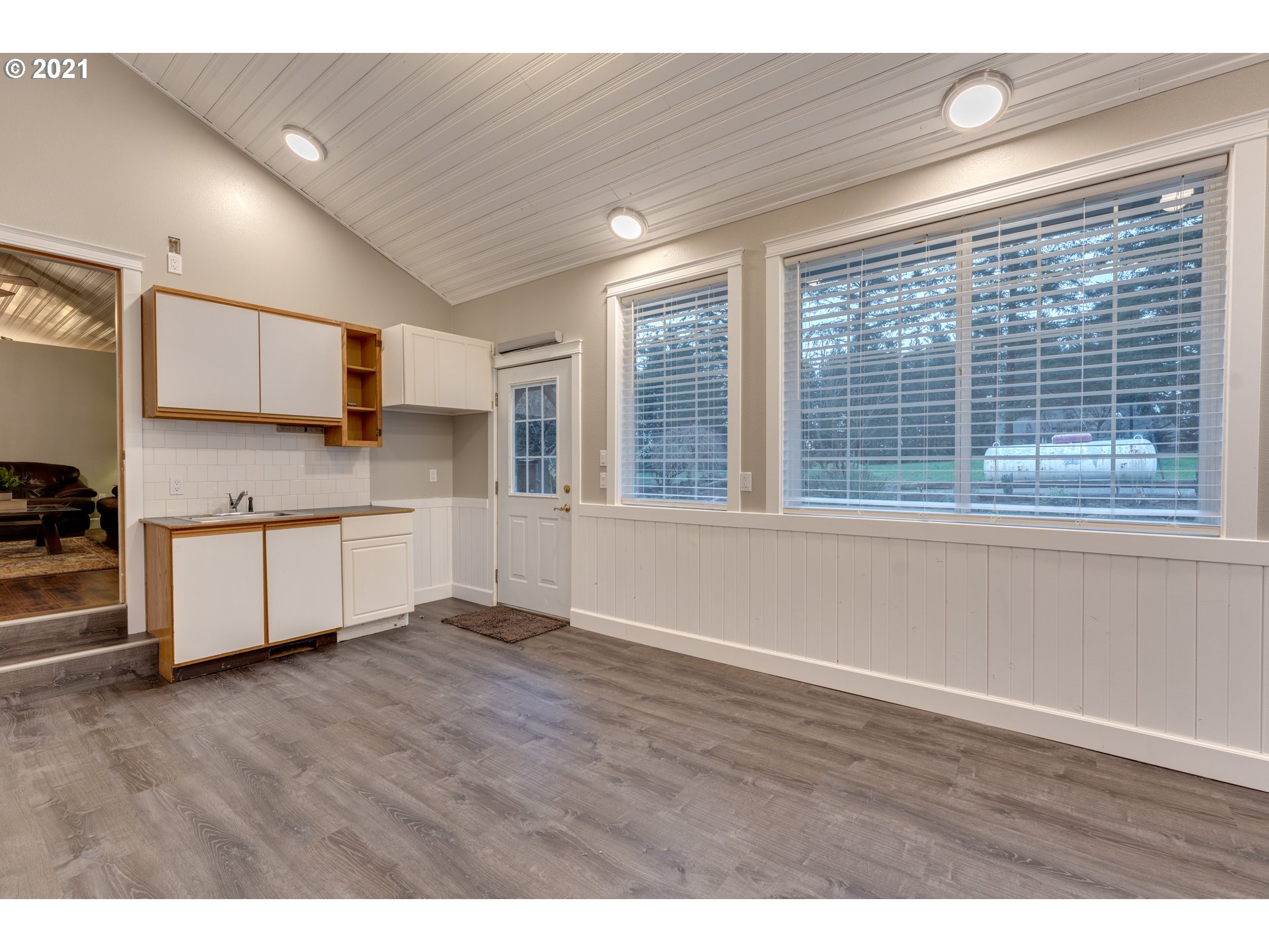 29007 Northeast 39th Street Camas, WA 98607 - Photo 16 of 32 Gallery Image 16