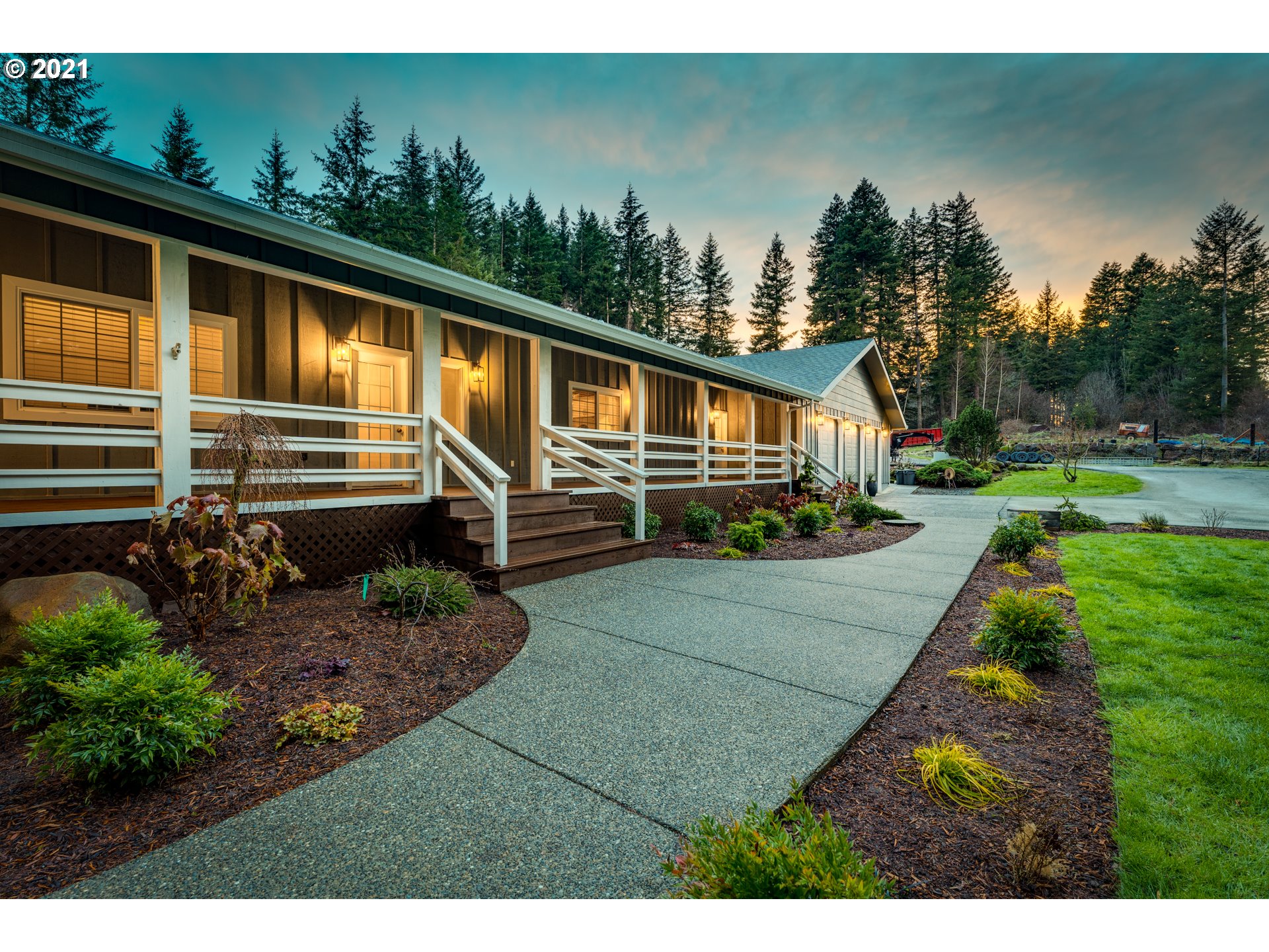 29007 Northeast 39th Street Camas, WA 98607 - Photo 3 of 32 Gallery Image 3