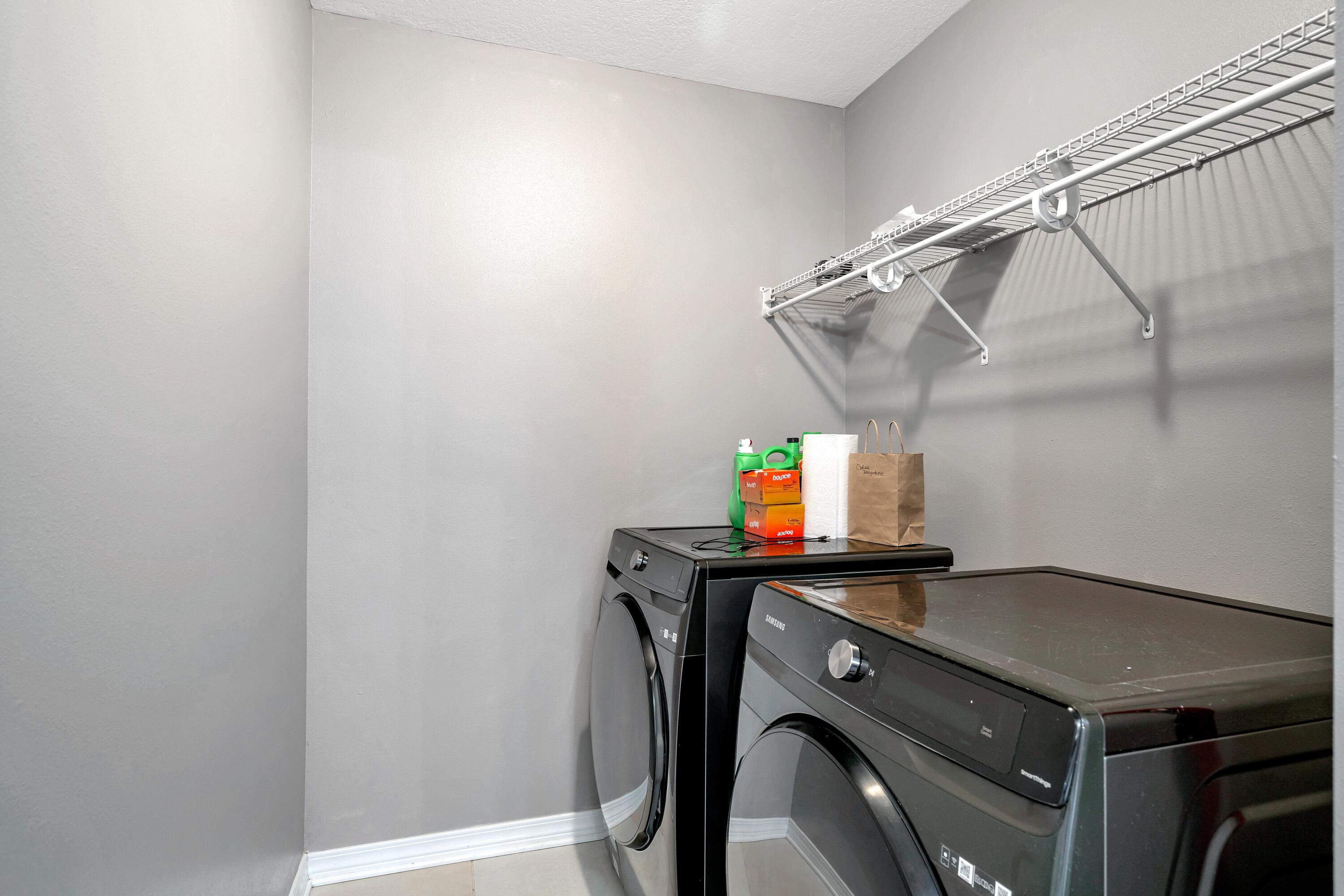 505 Eisenhower Drive Crestview, FL 32539 - Photo 34 of 39 a utility room with dryer and washer