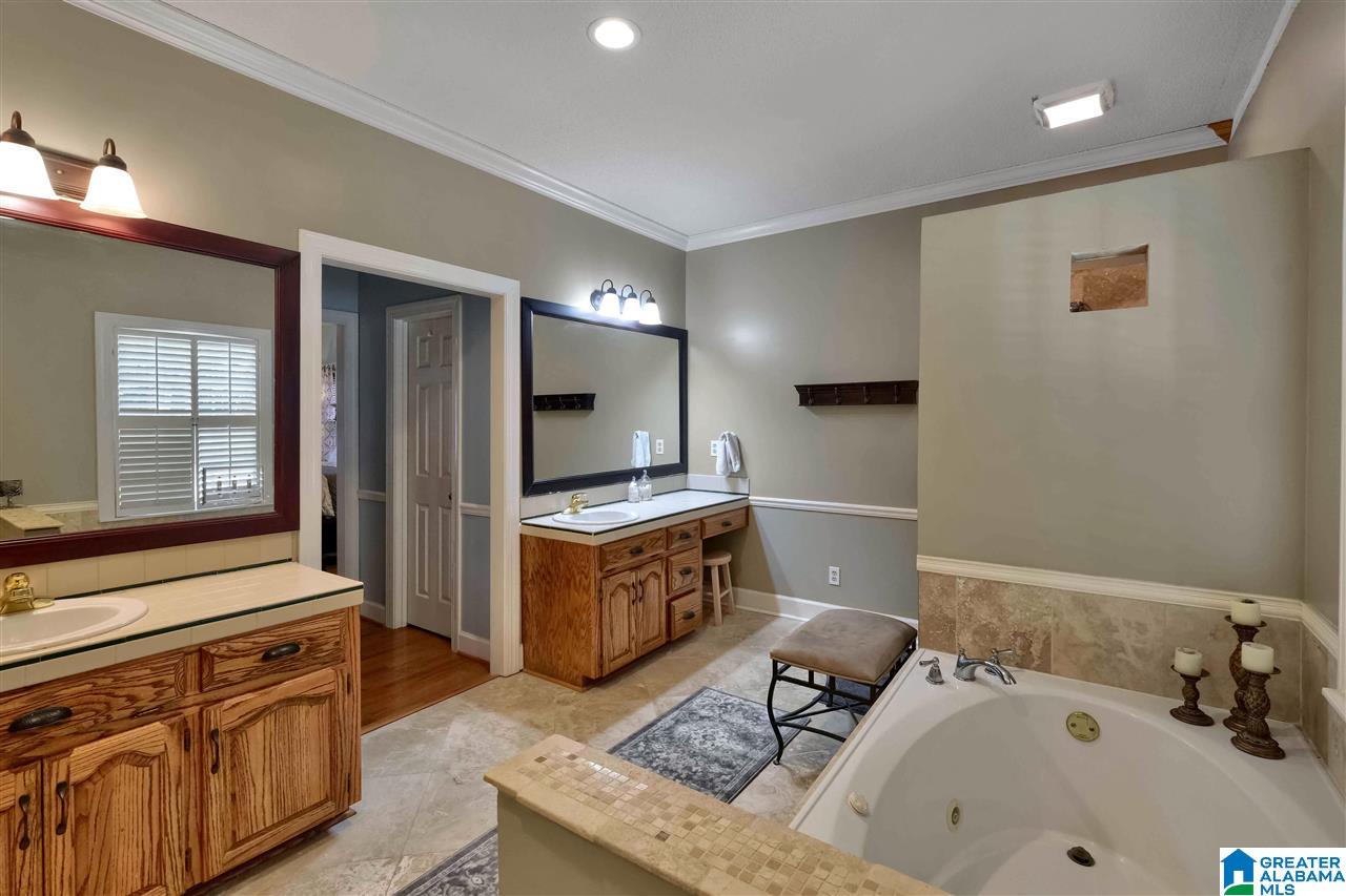 151 Huntington Trace Anniston, AL 36207 - Photo 15 of 33